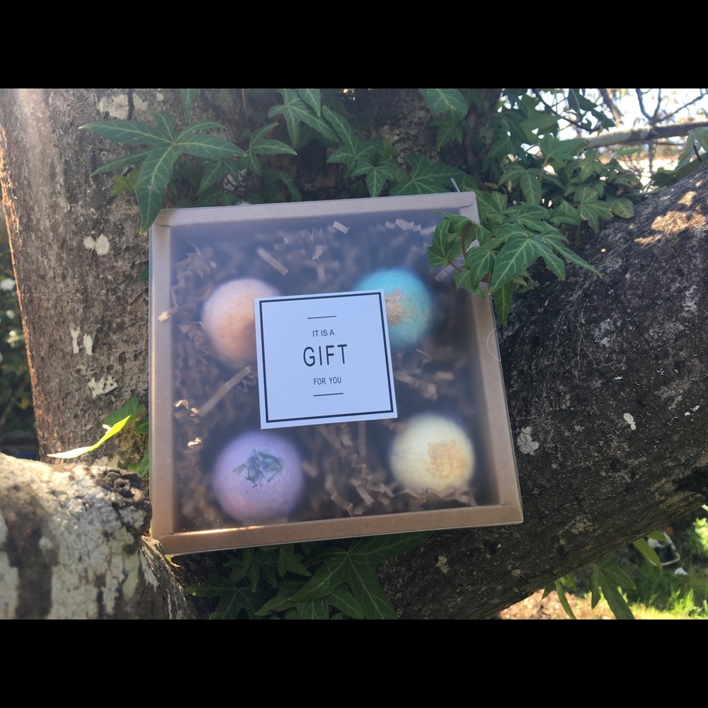 Mini bath bomb gift set